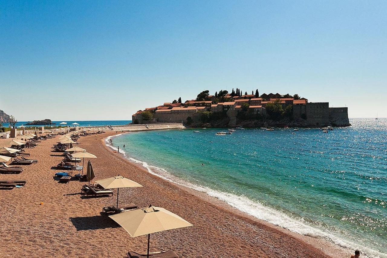 Bmv Room For 2-3 With Greenery View Sveti Stefan Exterior photo
